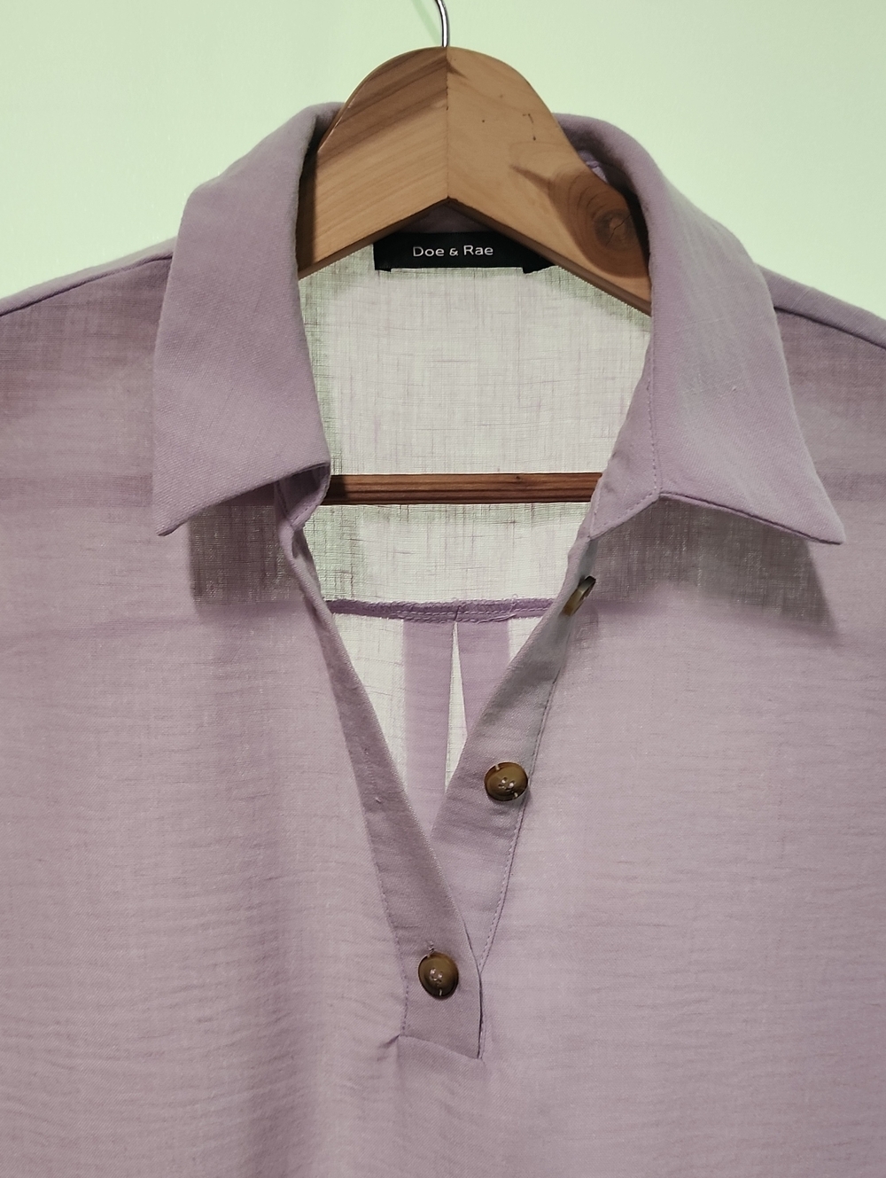 Doe & Rae Ladies Blouse - Picture 2 of 4